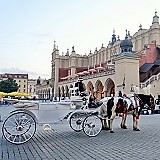 Pologne, Cracovie, Vieille Ville, Halle aux Draps (Sukiennice)