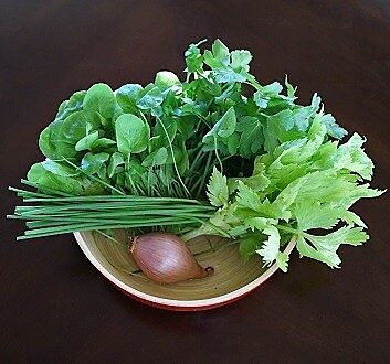 Chives, Watercress, Parsley, Celery Leaves, Shallot