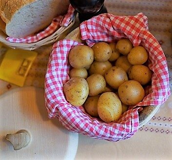 Switzerland, Potatoes Served with Fondue