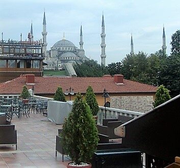 Turkey, Istanbul, Four Seasons Hotel Istanbul at Sultanahmet, View of Blue Mosque